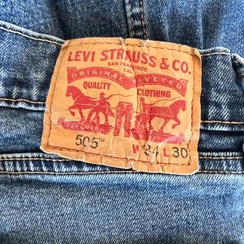 MEN’s CLASSIC STRAIGHT LEG 505 34/30 ZIP-FLY MEDIUM‎ BLUE WASH CASUAL JEANS EUC